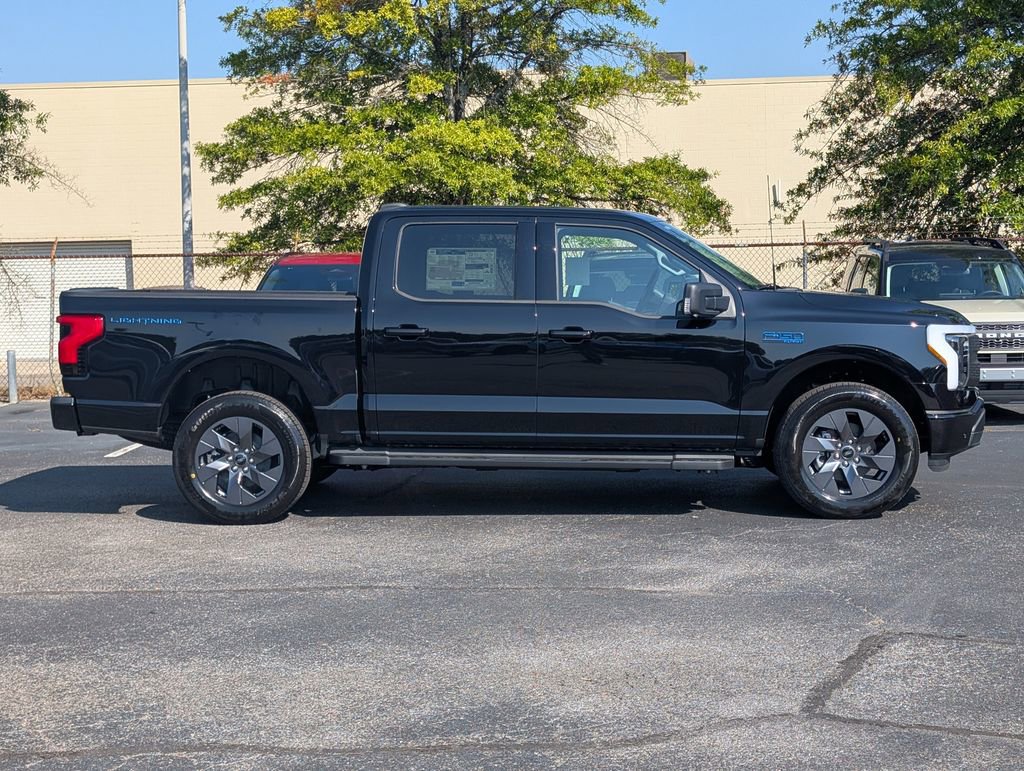 New 2025 Ford F150 Lightning Flash image 3
