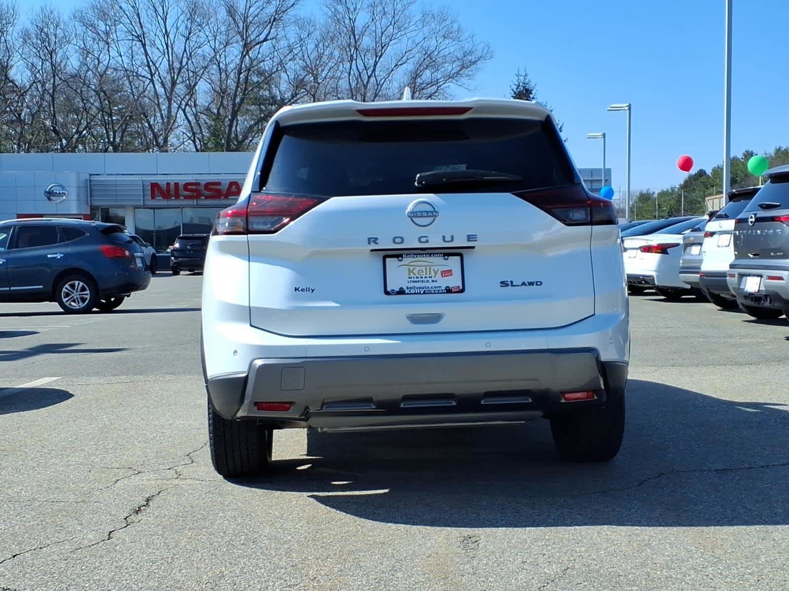 Certified 2026 Nissan Rogue SL AWD/4WD image 5