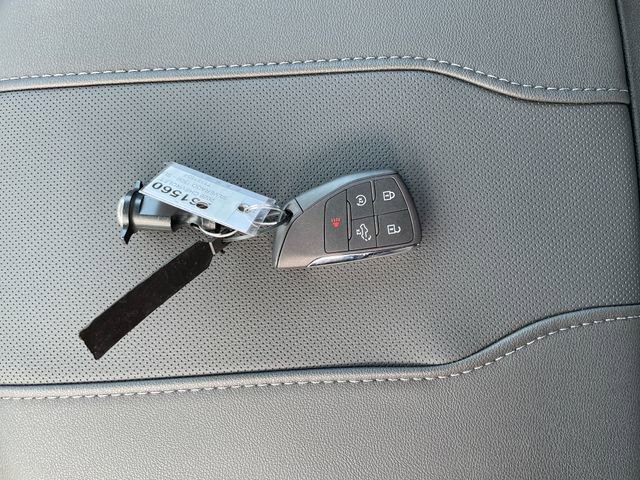 New 2026 Chevrolet Silverado 1500 LTZ w/ LTZ Premium Package image 25