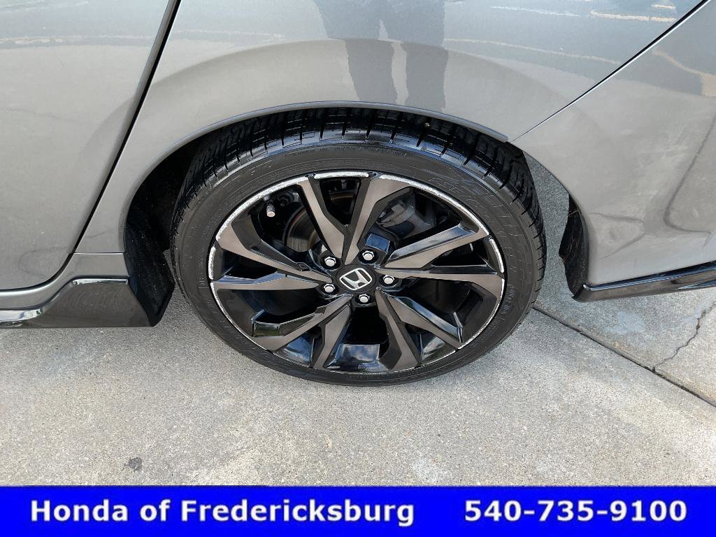 Used 2018 Honda Civic Sport image 10