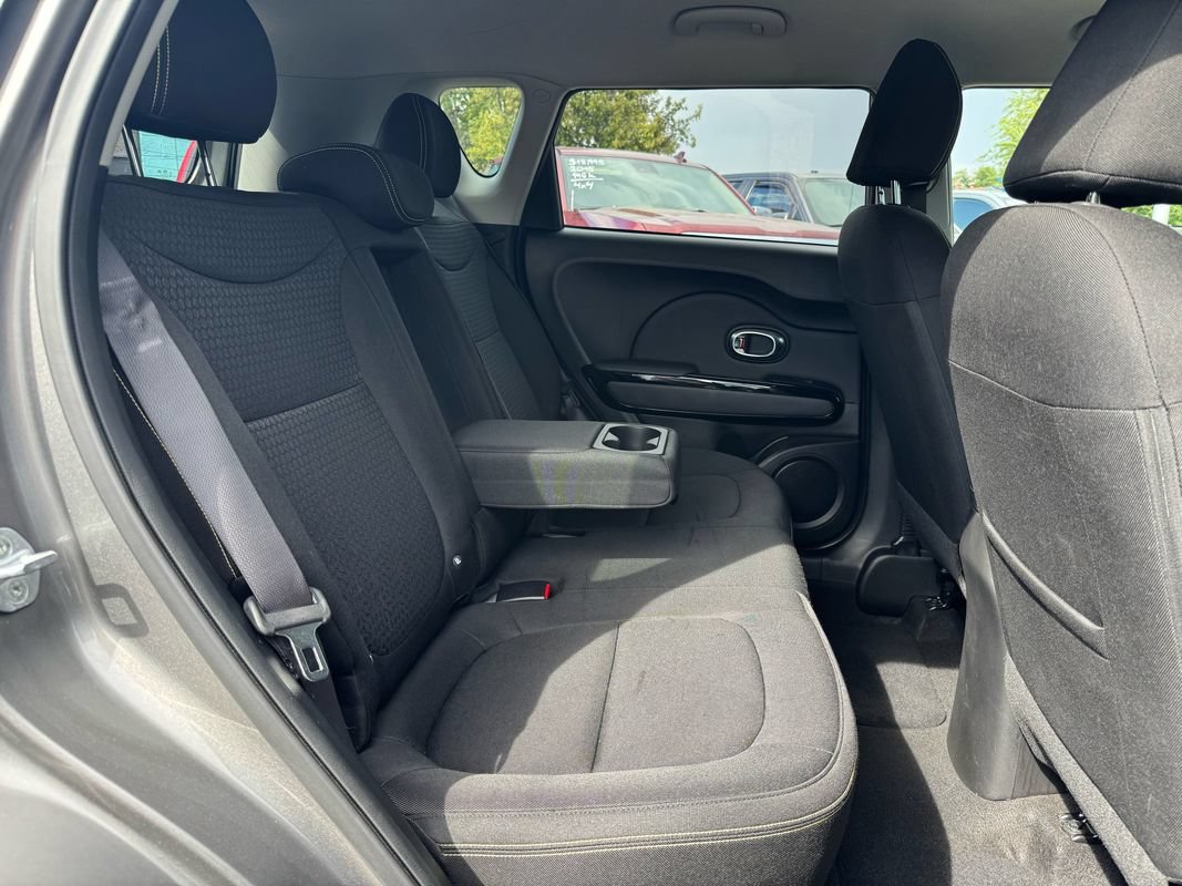 Used 2014 Kia Soul + w/ Audio Package FWD image 10