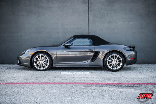Used 2021 Porsche 718 Boxster RWD image 33