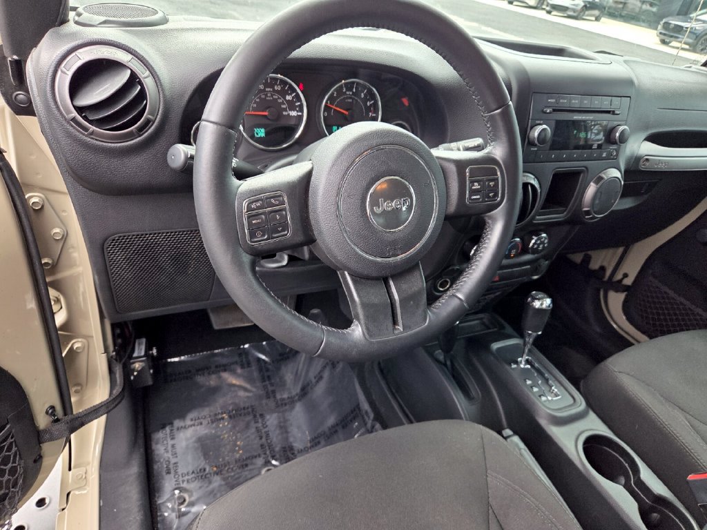 Used 2018 Jeep Wrangler Sport w/ Connectivity Group AWD/4WD image 8