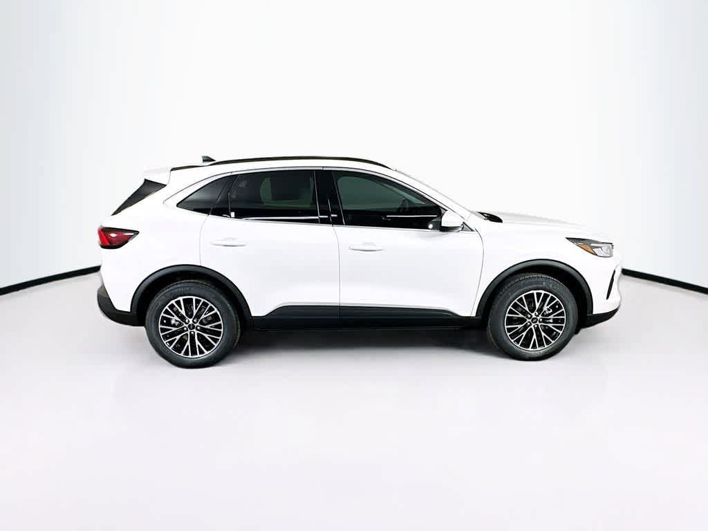 Used 2025 Ford Escape SE FWD image 24