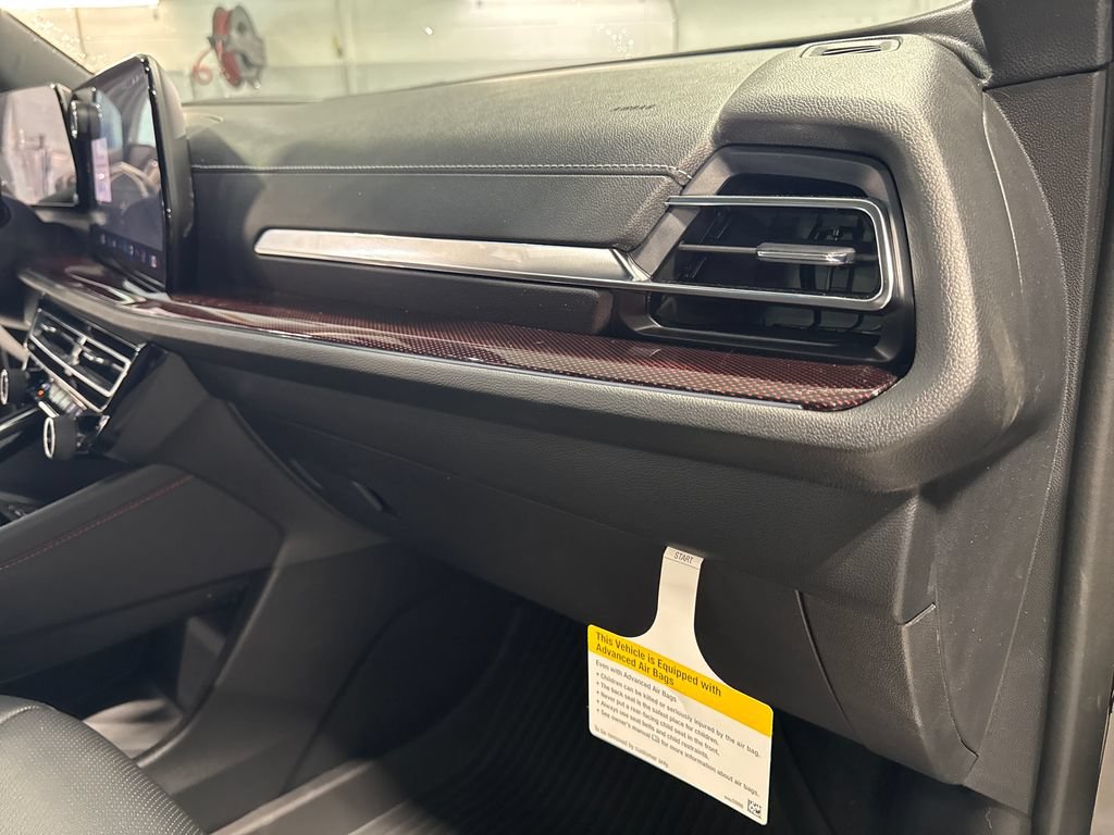 New 2026 Chevrolet Traverse Z71 w/ Driver Confidence Package AWD/4WD image 37