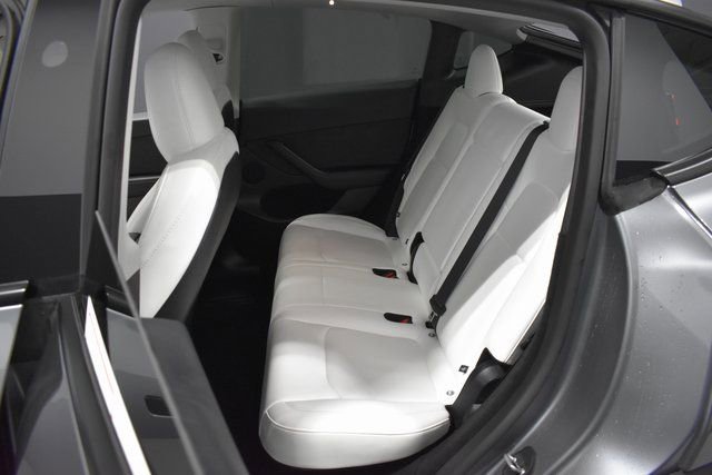 Used 2025 Tesla Model Y Long Range image 27