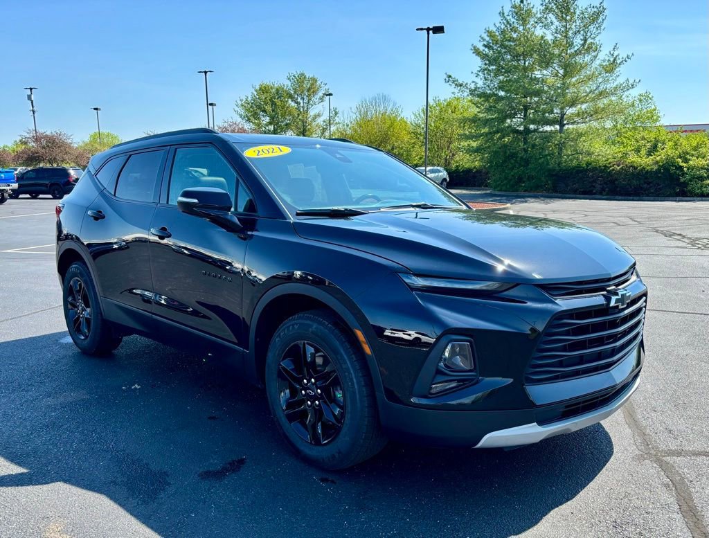 Used 2021 Chevrolet Blazer LT w/ Sound & Technology Package FWD image 9