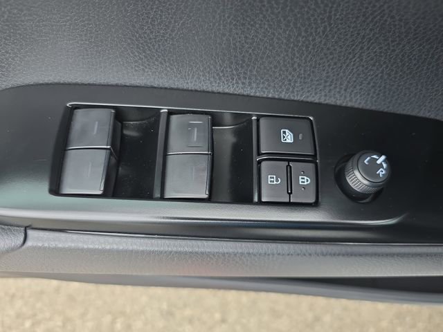 Used 2026 Toyota Camry LE w/ Convenience Package image 27