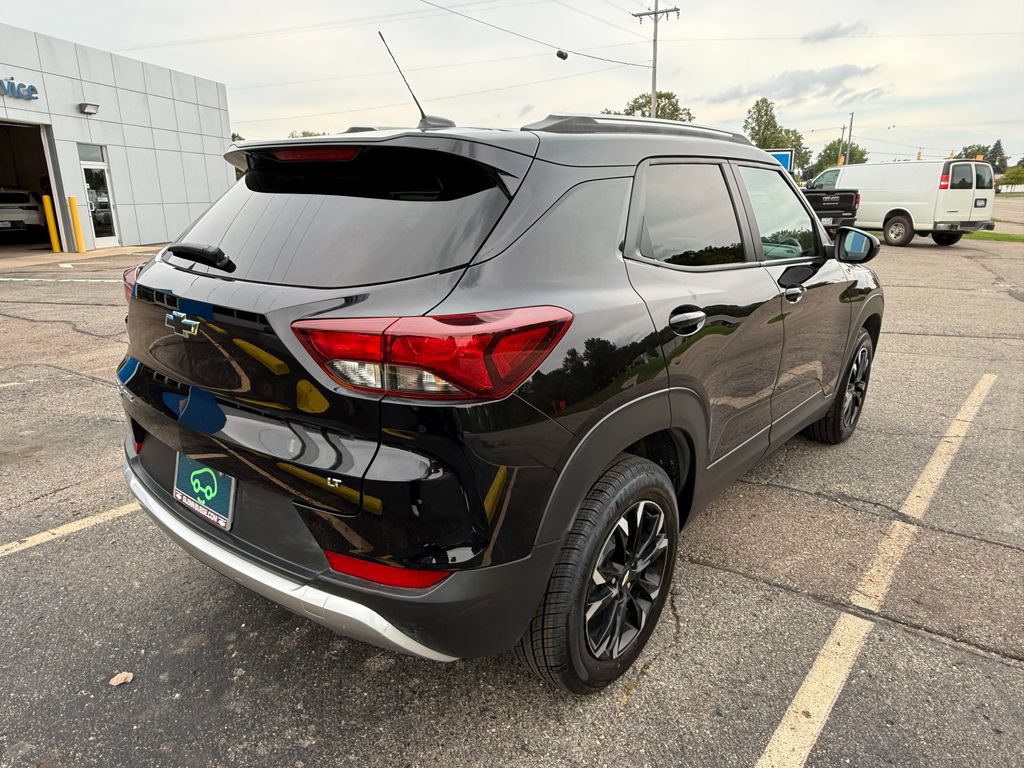 Certified 2023 Chevrolet TrailBlazer LT w/ Convenience Package AWD/4WD image 6