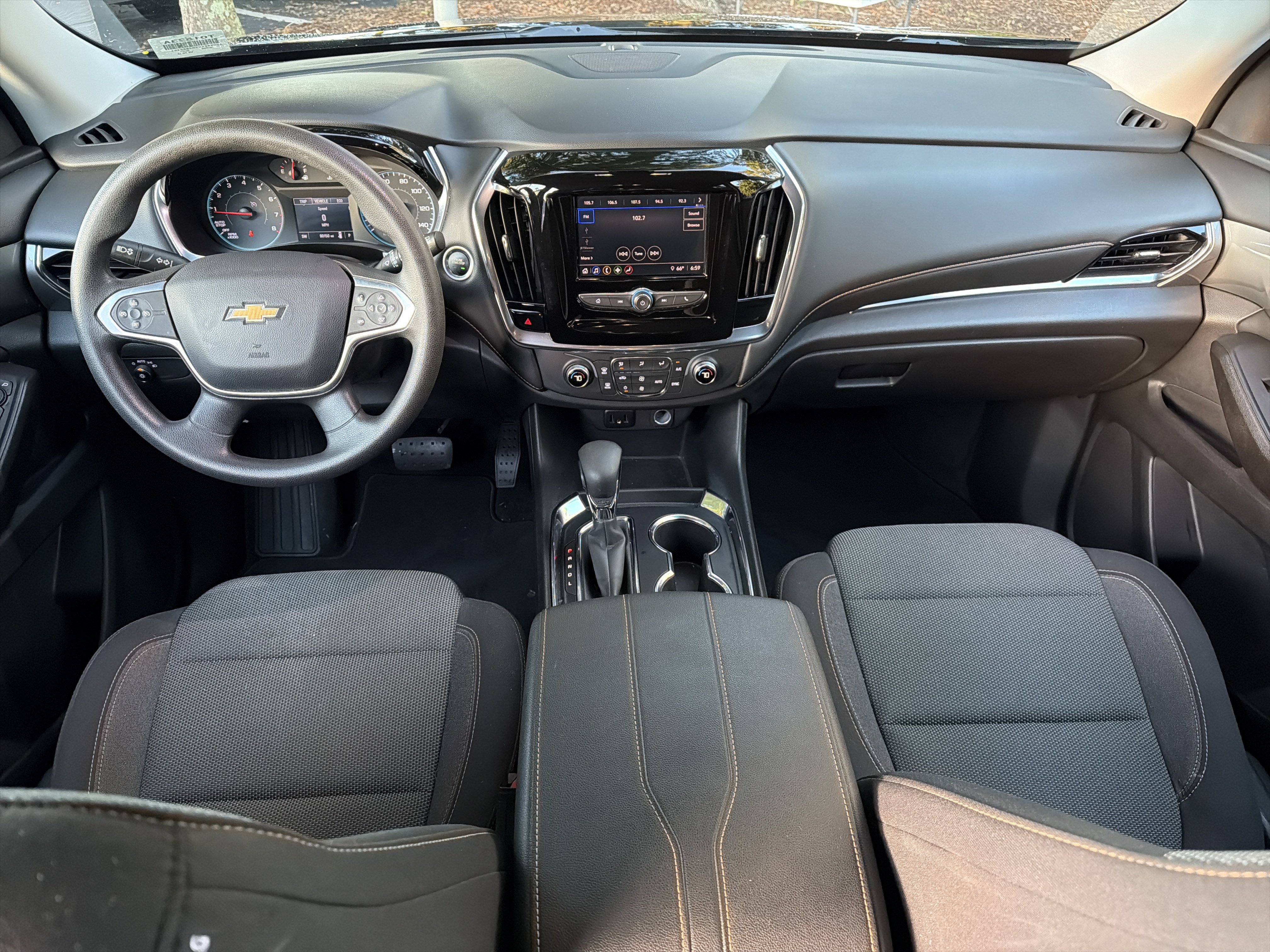 Used 2021 Chevrolet Traverse LS FWD image 33