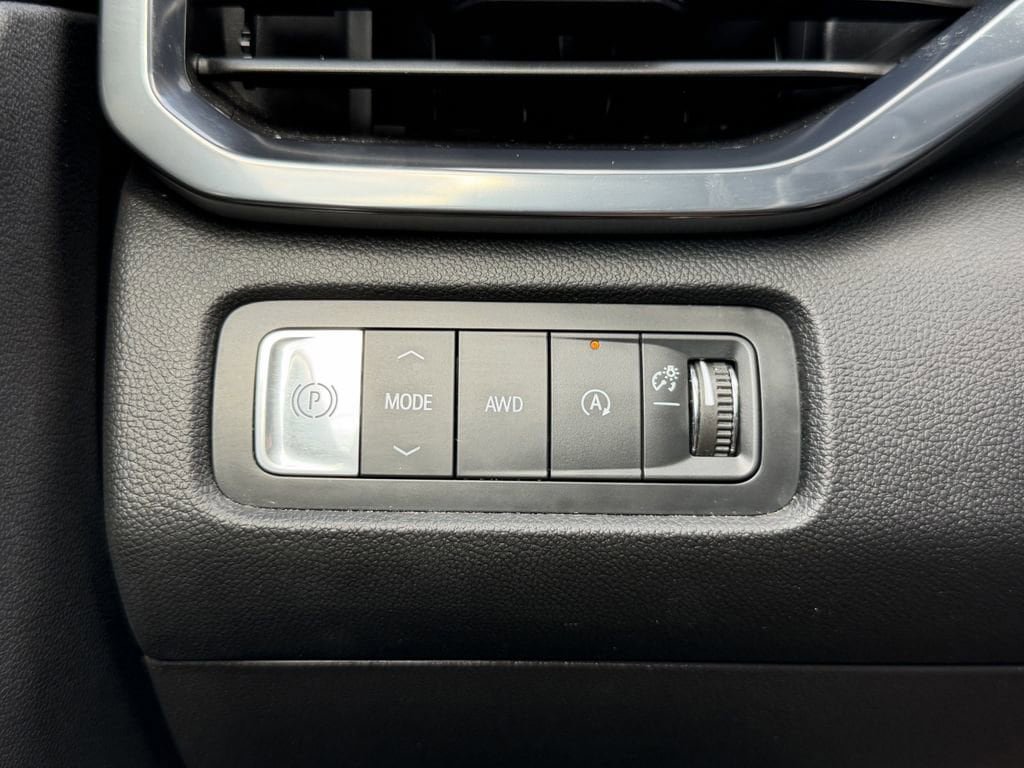 Certified 2024 GMC Acadia AT4 w/ LPO, Floor Liner Package AWD/4WD image 29