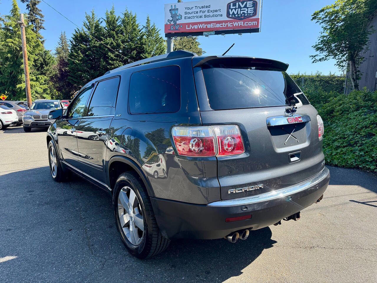 Used 2011 GMC Acadia SLT AWD/4WD image 3