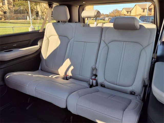 New 2025 Jeep Wagoneer L Series II image 14