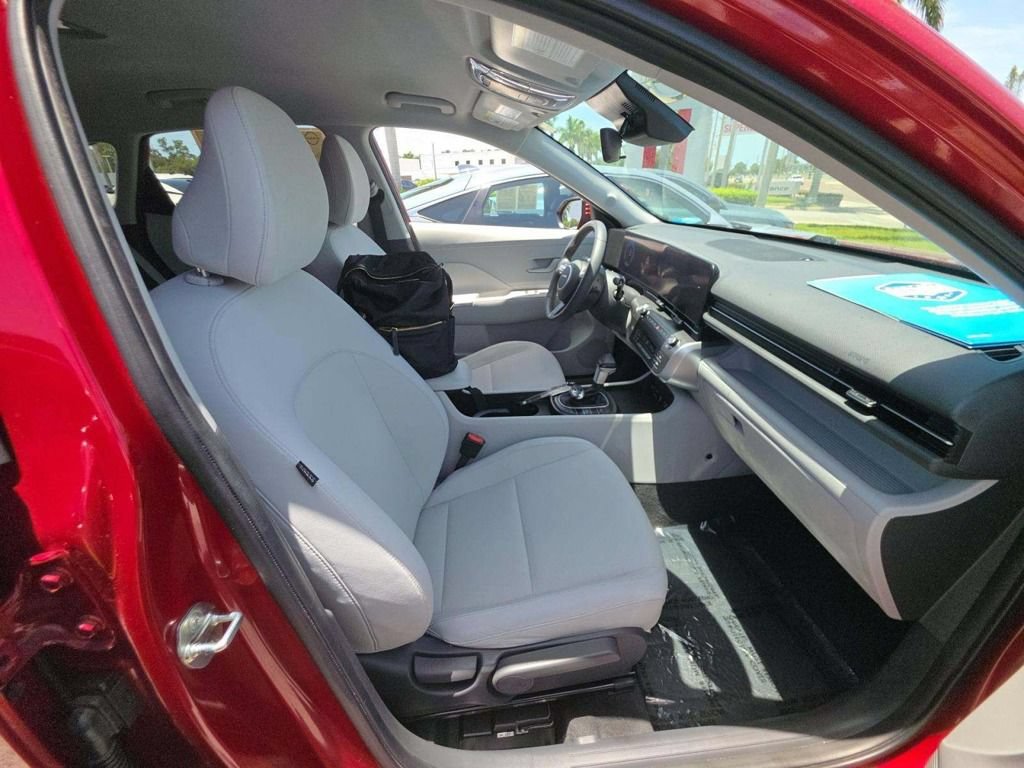 Used 2024 Hyundai Kona SEL FWD image 6