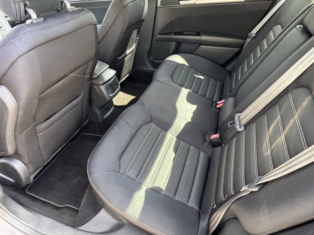 Used 2013 Ford Fusion SE image 13