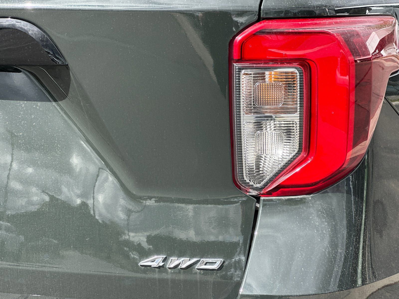 Used 2023 Ford Explorer ST-Line w/ Class IV Trailer Tow Package AWD/4WD image 35