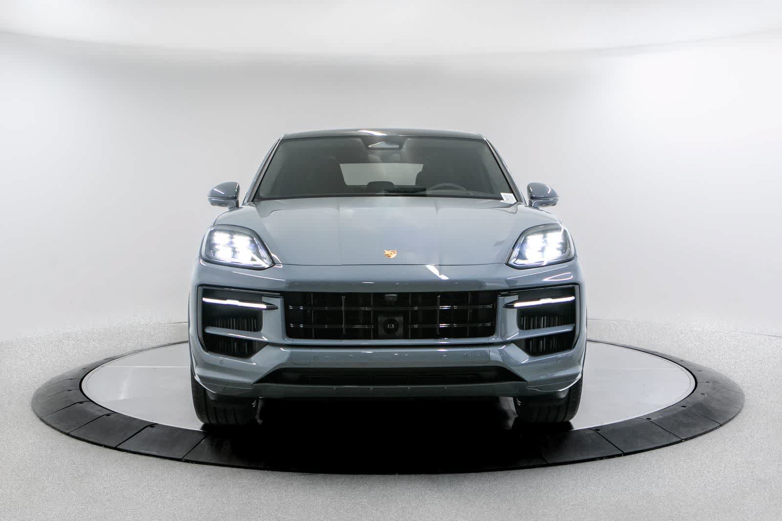 New 2026 Porsche Cayenne GTS AWD/4WD image 10
