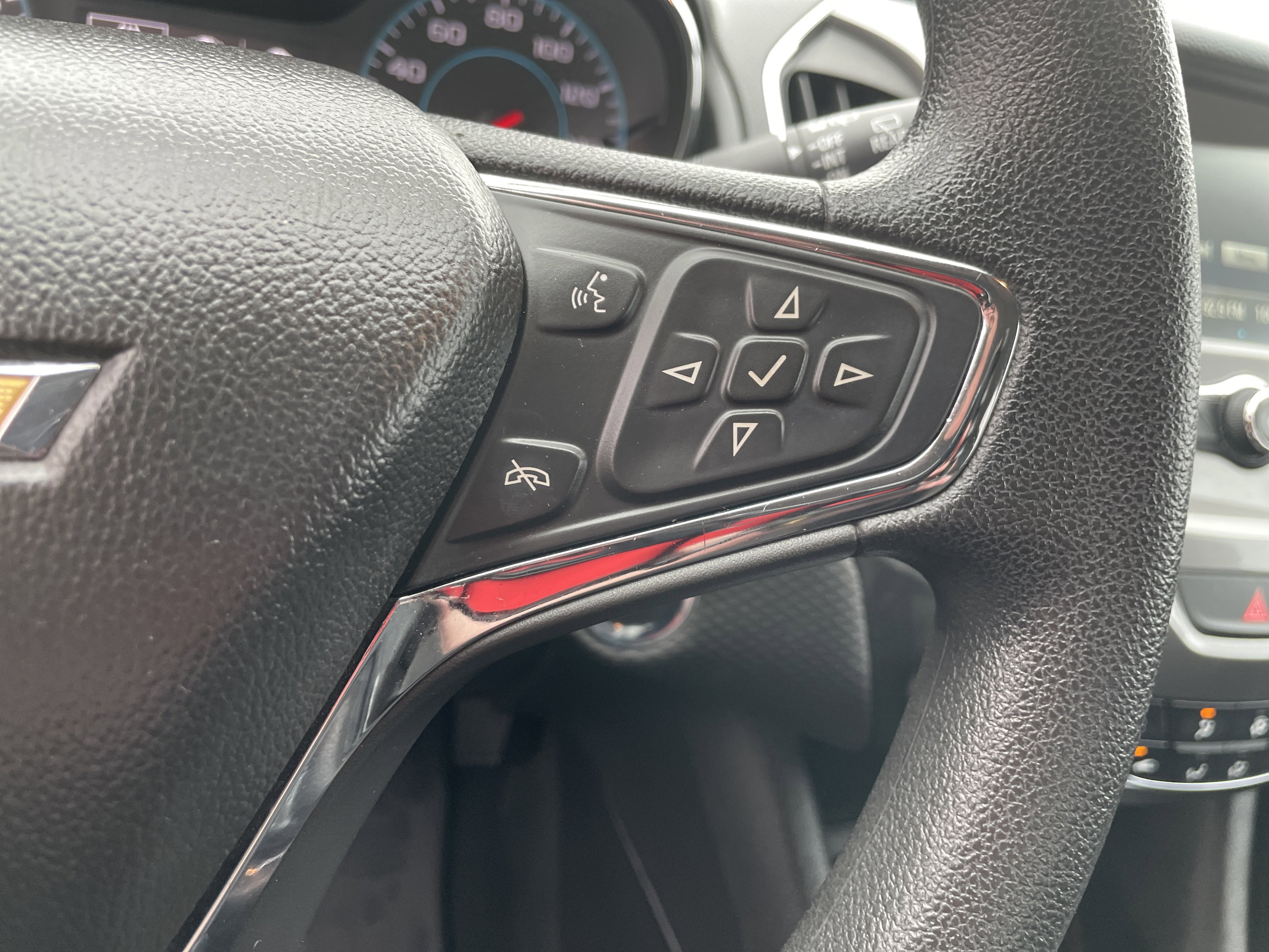 Used 2017 Chevrolet Cruze LT w/ Convenience Package image 29