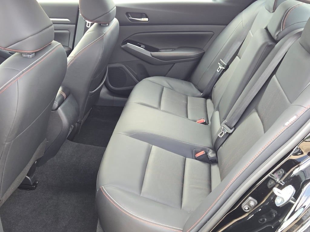 Used 2024 Nissan Altima 2.5 SR w/ SR Premium Package FWD image 16