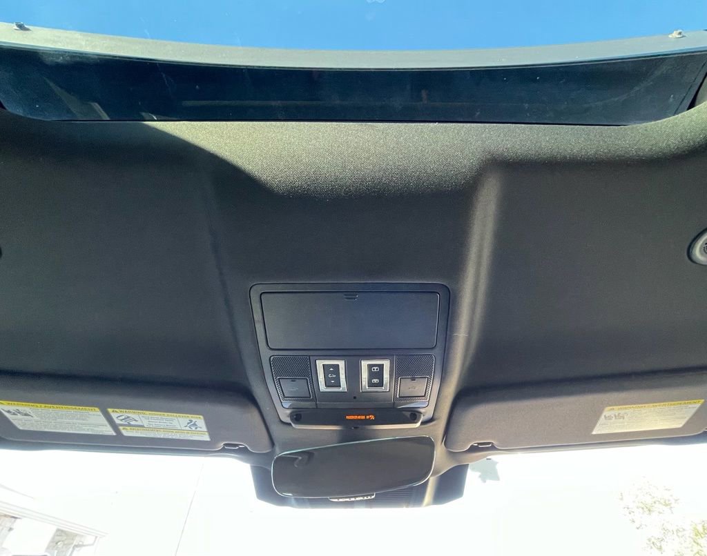 Used 2022 Land Rover Defender 110 X-Dynamic HSE image 29