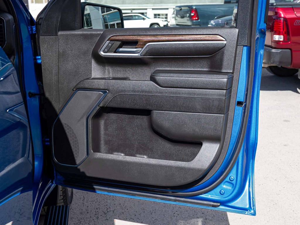 Used 2023 GMC Sierra 1500 Elevation image 12