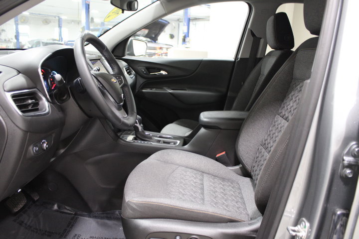Used 2024 Chevrolet Equinox LT FWD image 19