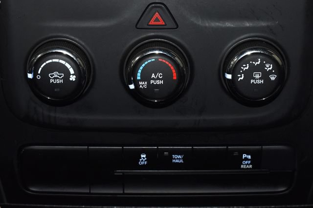 Used 2024 RAM 1500 Warlock AWD/4WD image 37