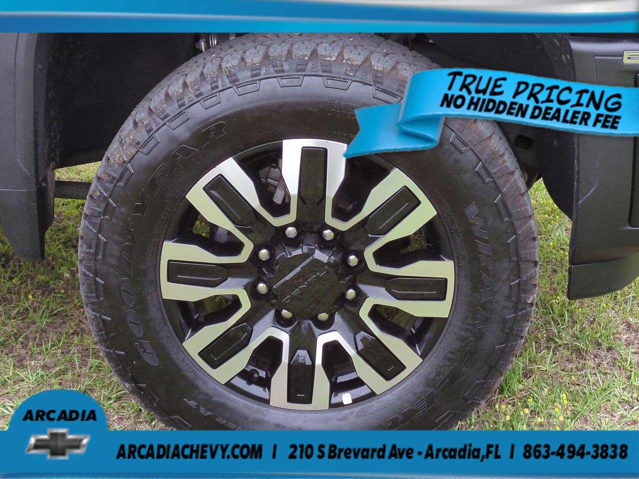 Used 2024 GMC Sierra 2500 Denali Ultimate AWD/4WD image 11