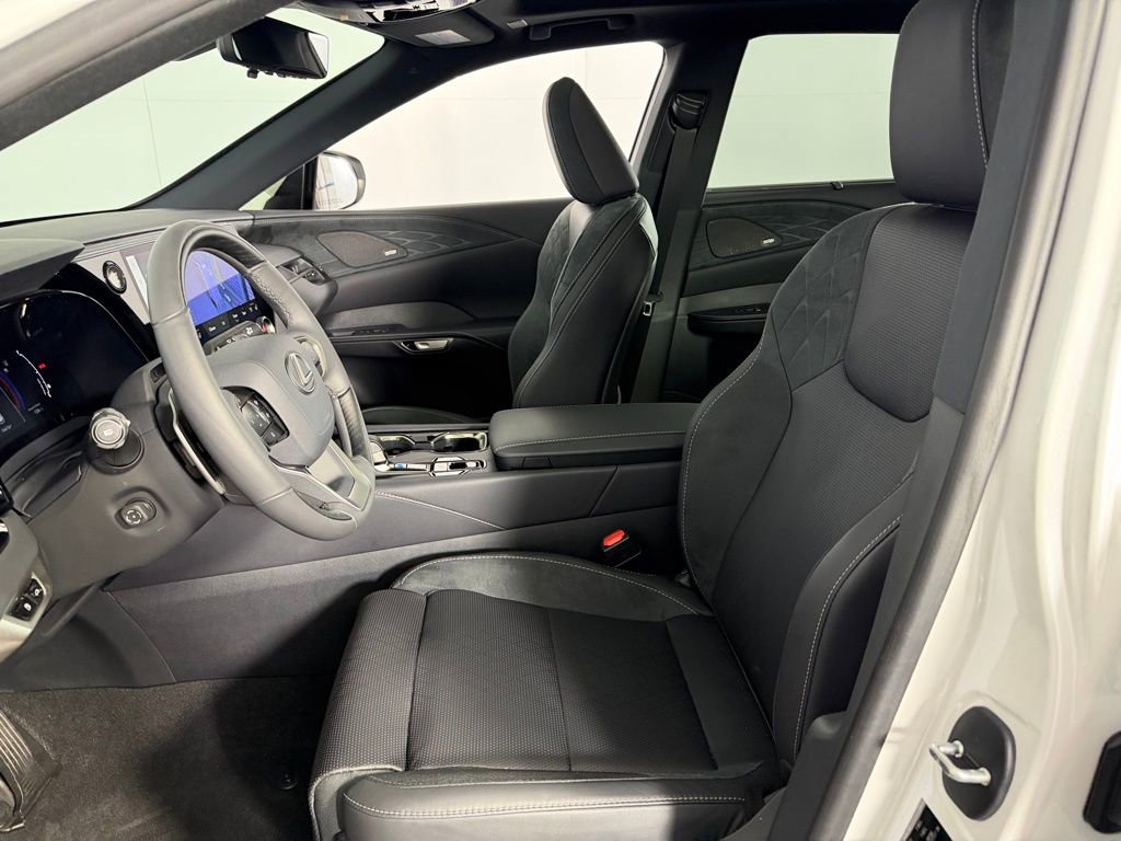 Used 2024 Lexus RX 350 FWD w/ Convenience Package image 23