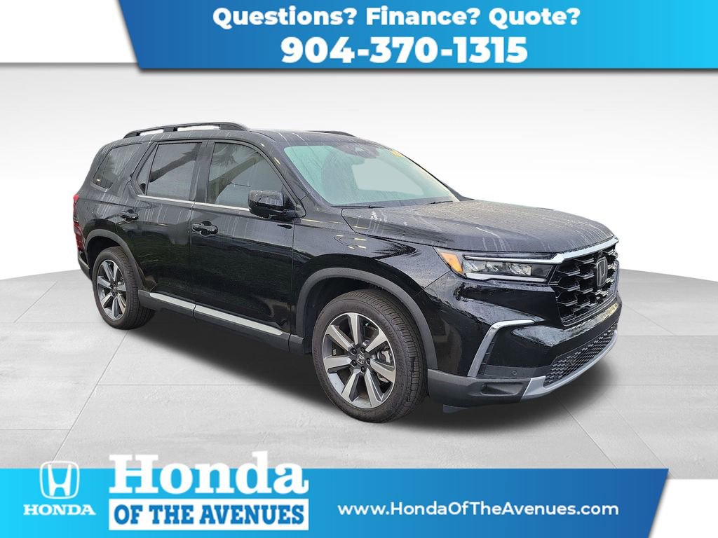 Used 2025 Honda Pilot Elite image 1