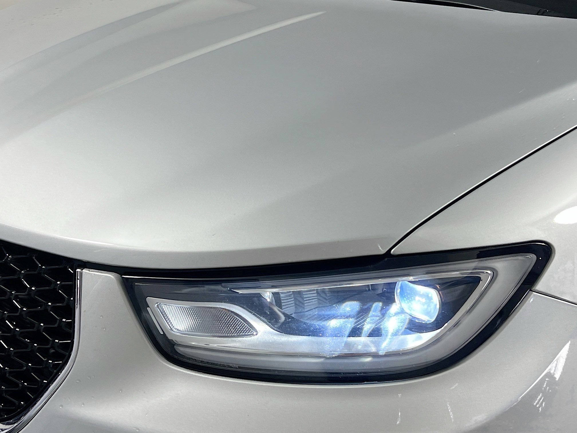 Used 2024 Chrysler Pacifica Touring-L image 11