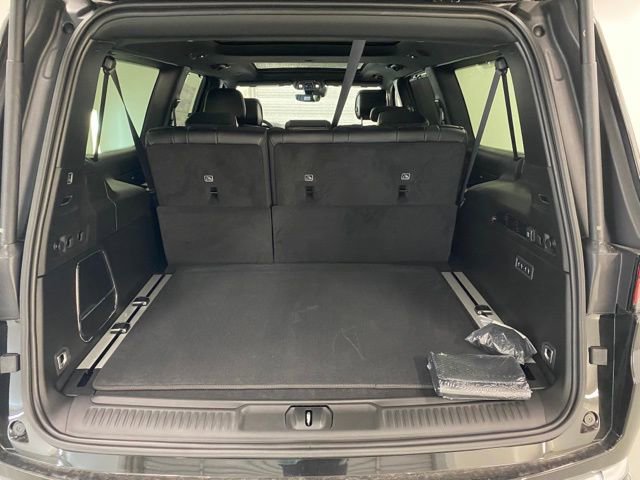 New 2024 Jeep Wagoneer L Series II w/ Convenience Group I image 8