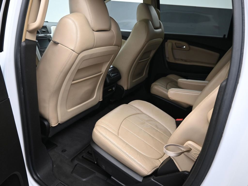 Used 2009 Chevrolet Traverse LTZ image 25