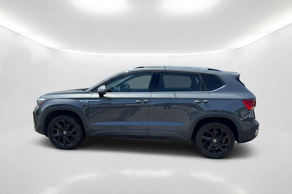 Used 2022 Volkswagen Taos SE FWD image 9