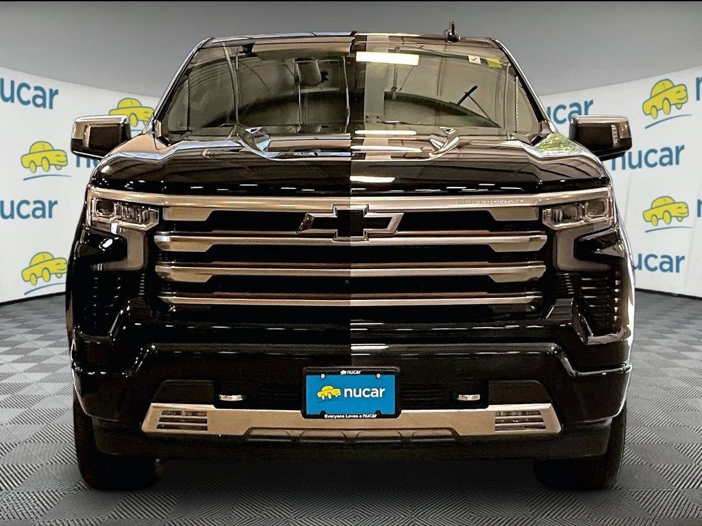 Used 2022 Chevrolet Silverado 1500 High Country w/ High Country Premium Package AWD/4WD image 2
