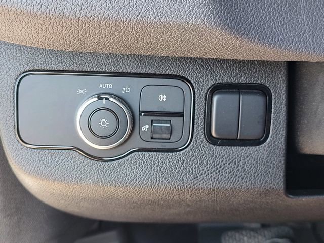 Used 2025 Mercedes-Benz Sprinter 2500 image 20