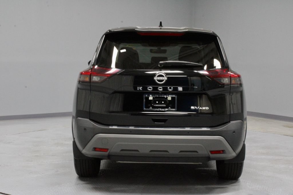 Used 2023 Nissan Rogue SV AWD/4WD image 9