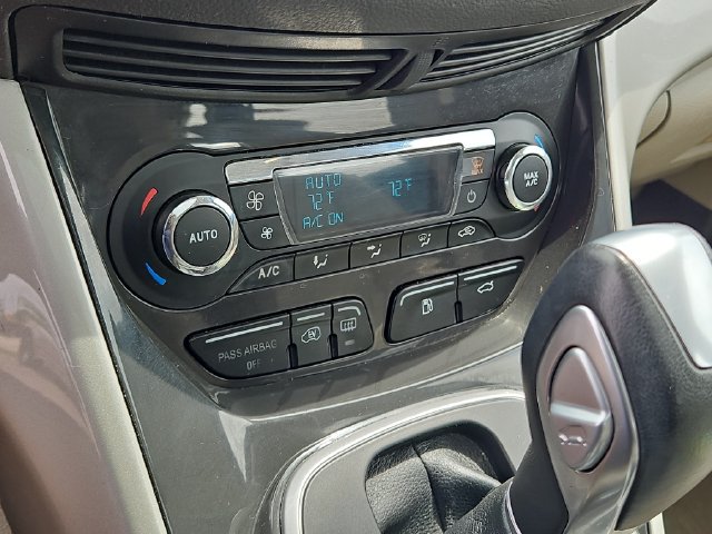 Used 2014 Ford C-MAX Energi SEL w/ Equipment Group 302A FWD image 19