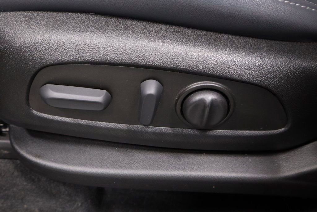 Used 2023 Buick Enclave Essence w/ Experience Buick Package image 25