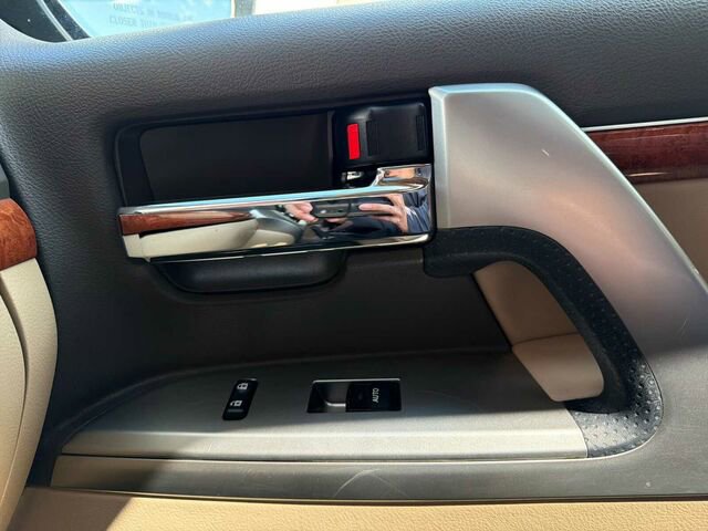 Used 2013 Toyota Land Cruiser AWD/4WD image 22