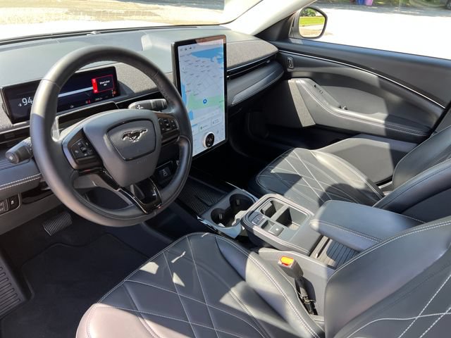 Used 2025 Ford Mustang Mach-E Select AWD/4WD image 18