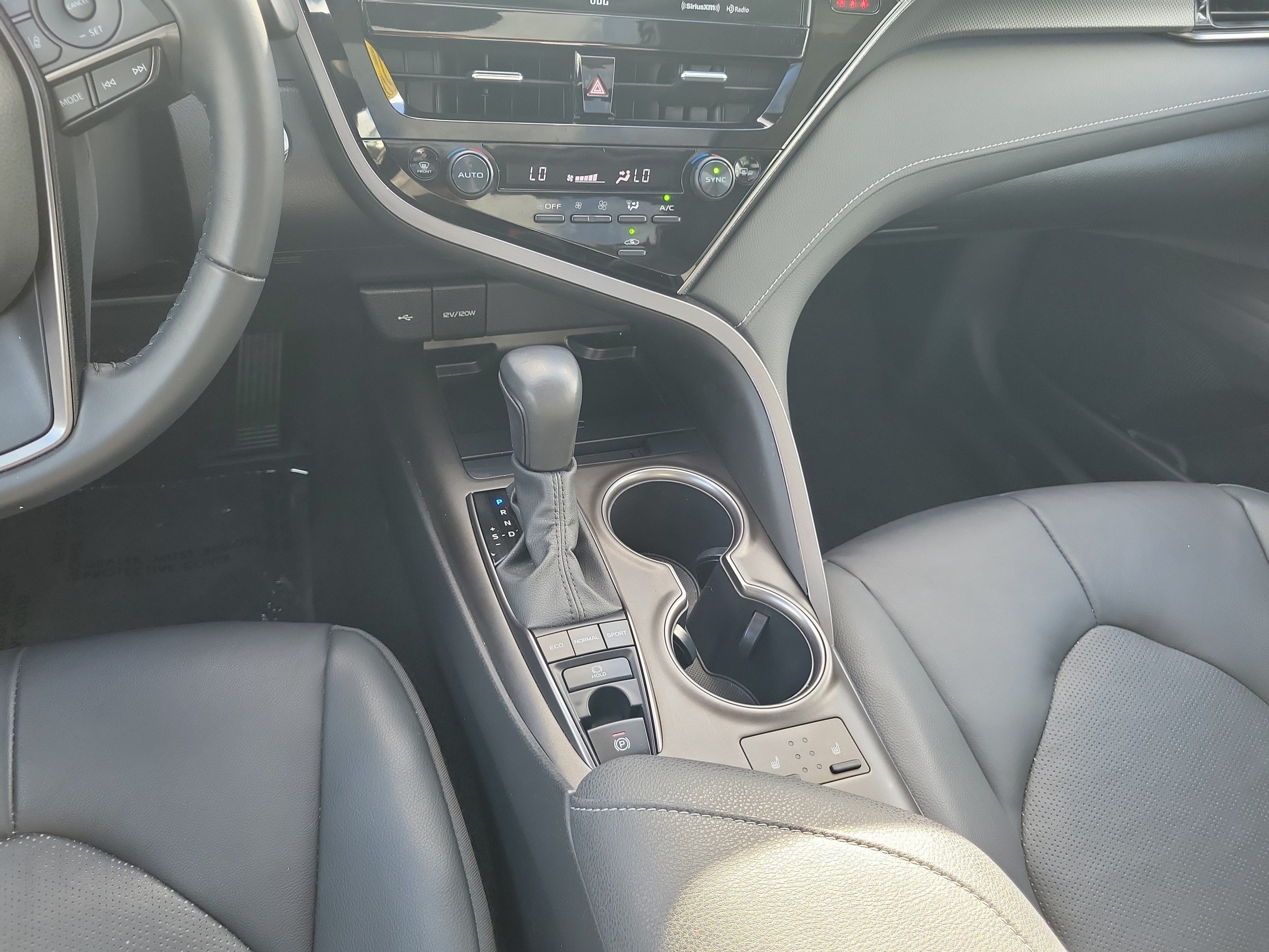 Used 2023 Toyota Camry XSE w/ Navigation Package FWD image 18