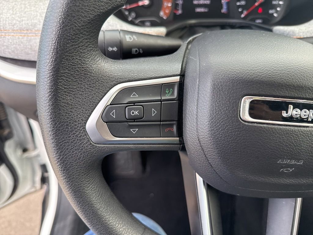 Used 2022 Jeep Compass Sport image 15