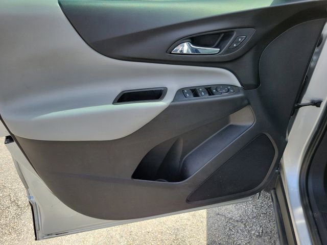 Used 2021 Chevrolet Equinox LT FWD image 16
