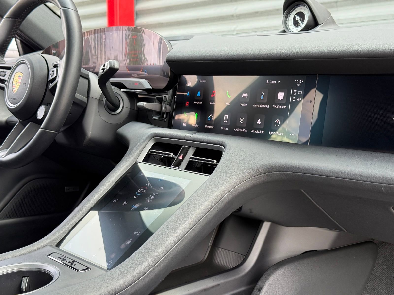 Used 2021 Porsche Taycan 4S image 23