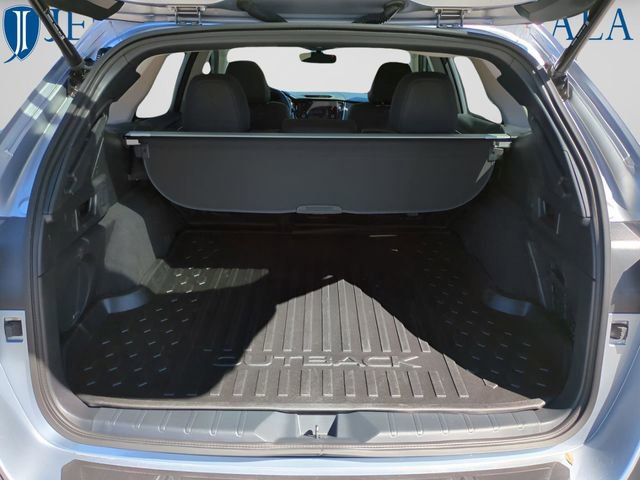 Used 2025 Subaru Outback Limited w/ Popular Package #2 image 30