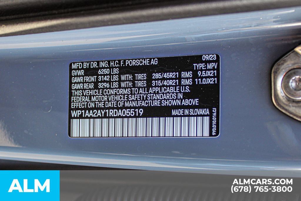 Used 2024 Porsche Cayenne AWD/4WD image 39