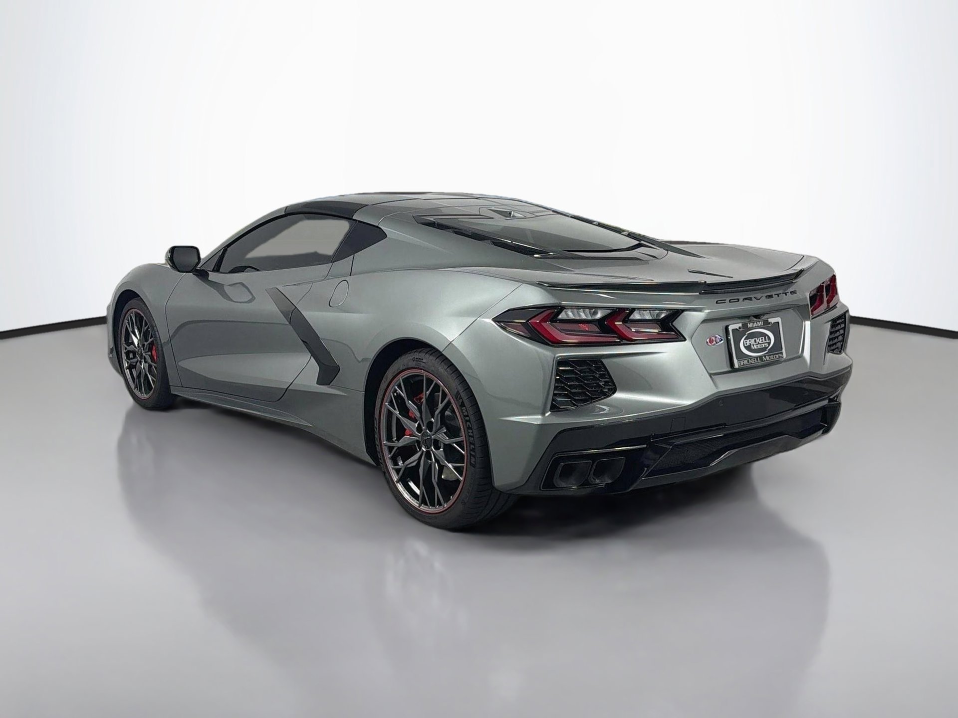 Used 2024 Chevrolet Corvette Stingray Premium Cpe w/ Body-Color Dual Roof Package RWD image 6