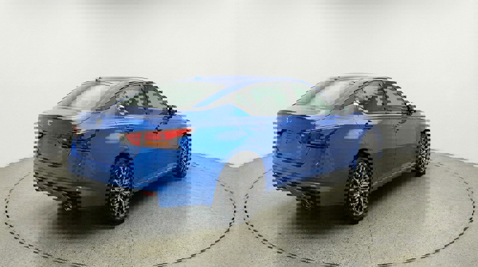 Used 2025 Nissan Altima 2.5 SV image 9