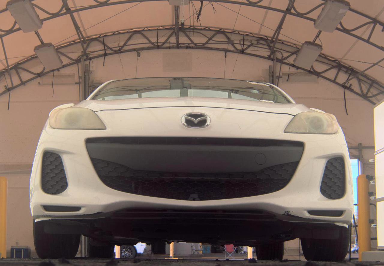 Used 2012 MAZDA MAZDA3 i Touring FWD image 3